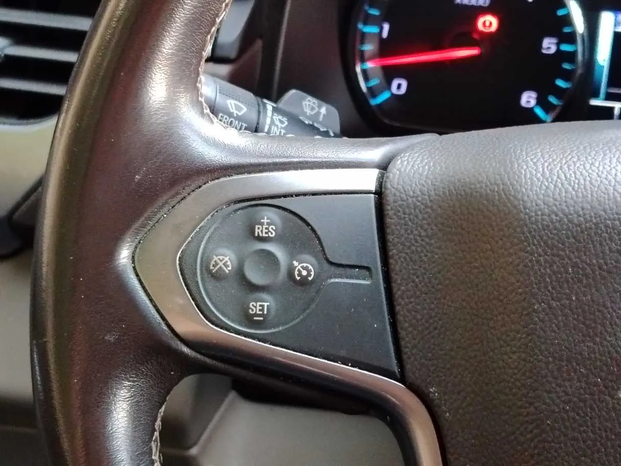 Car image 24