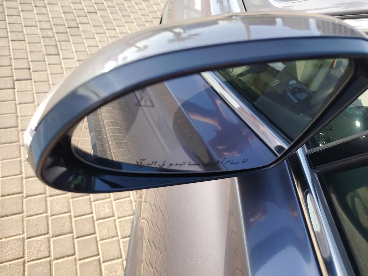 Car image 33