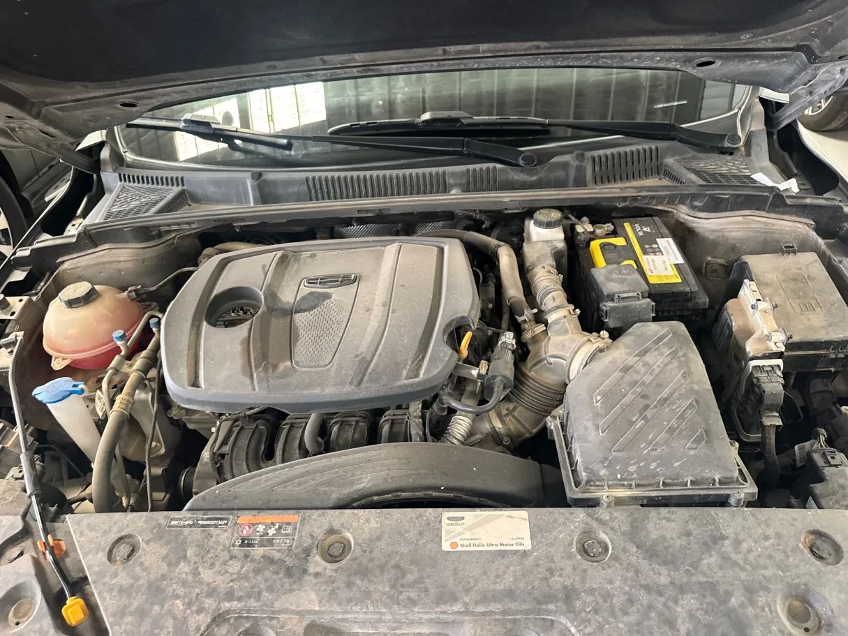 Car image 18