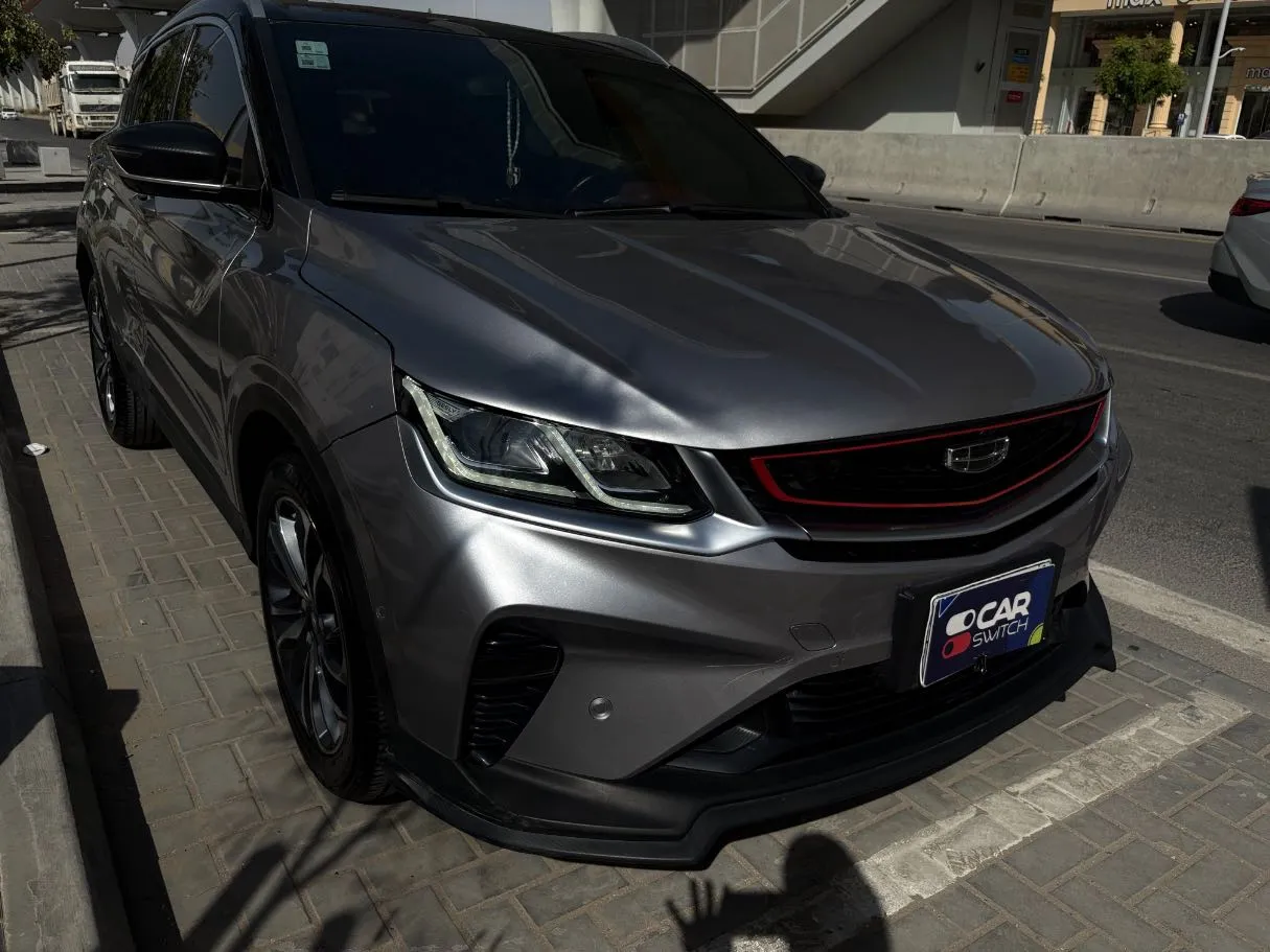 Car image 3
