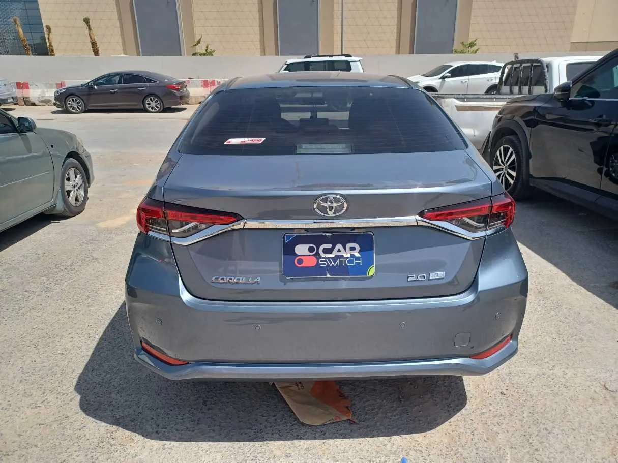 Car image 6
