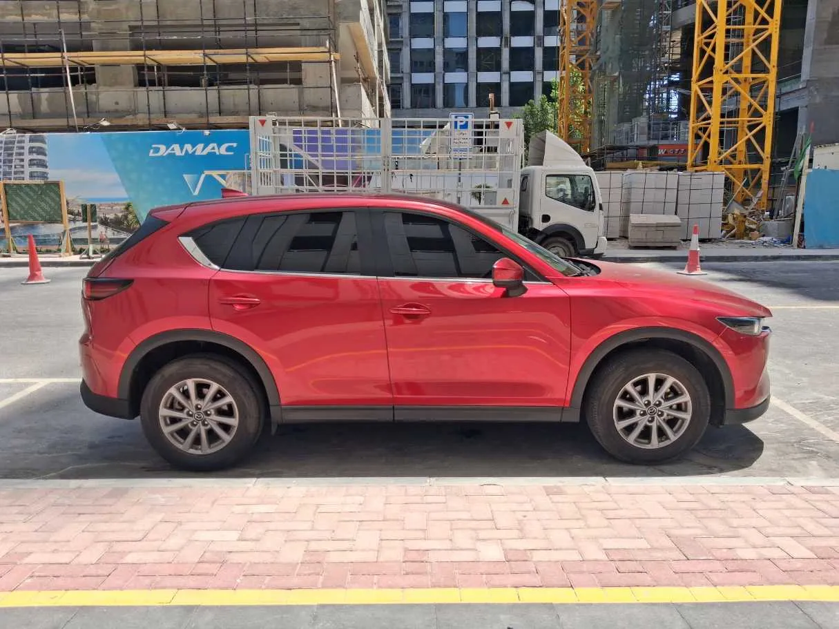 Car image 8