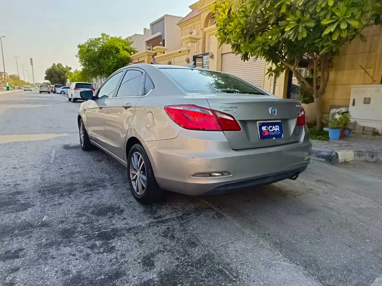 Car image 7