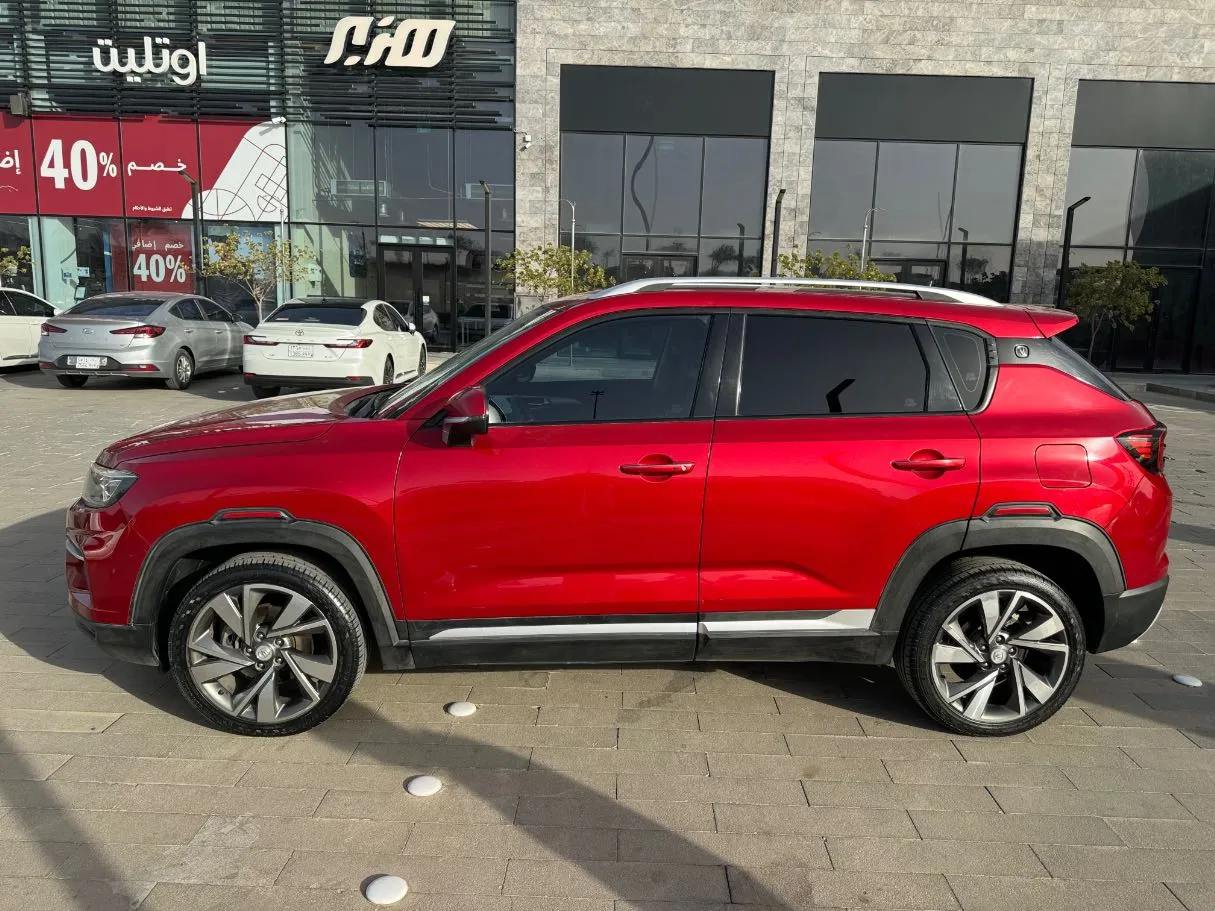 Car image 8