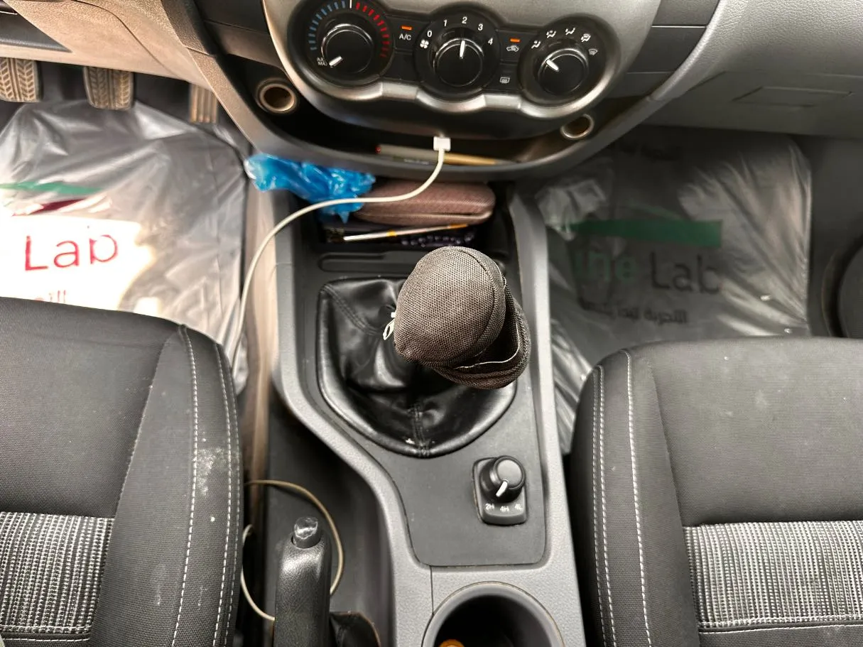 Car image 17