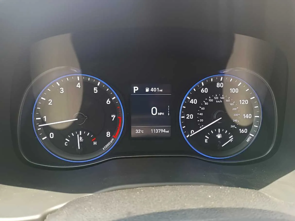 Car image 17
