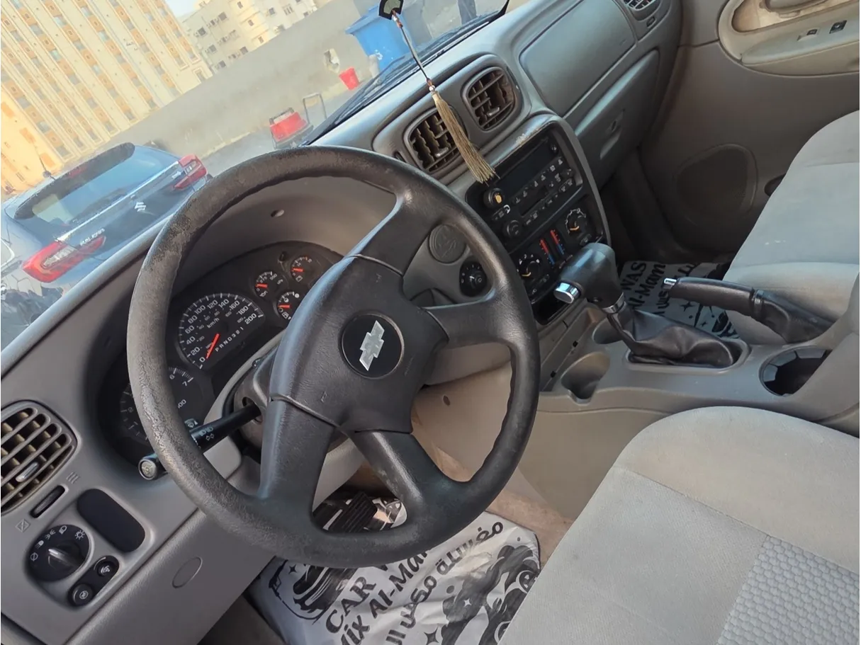 Car image 5
