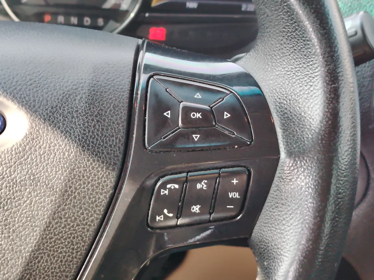 Car image 23