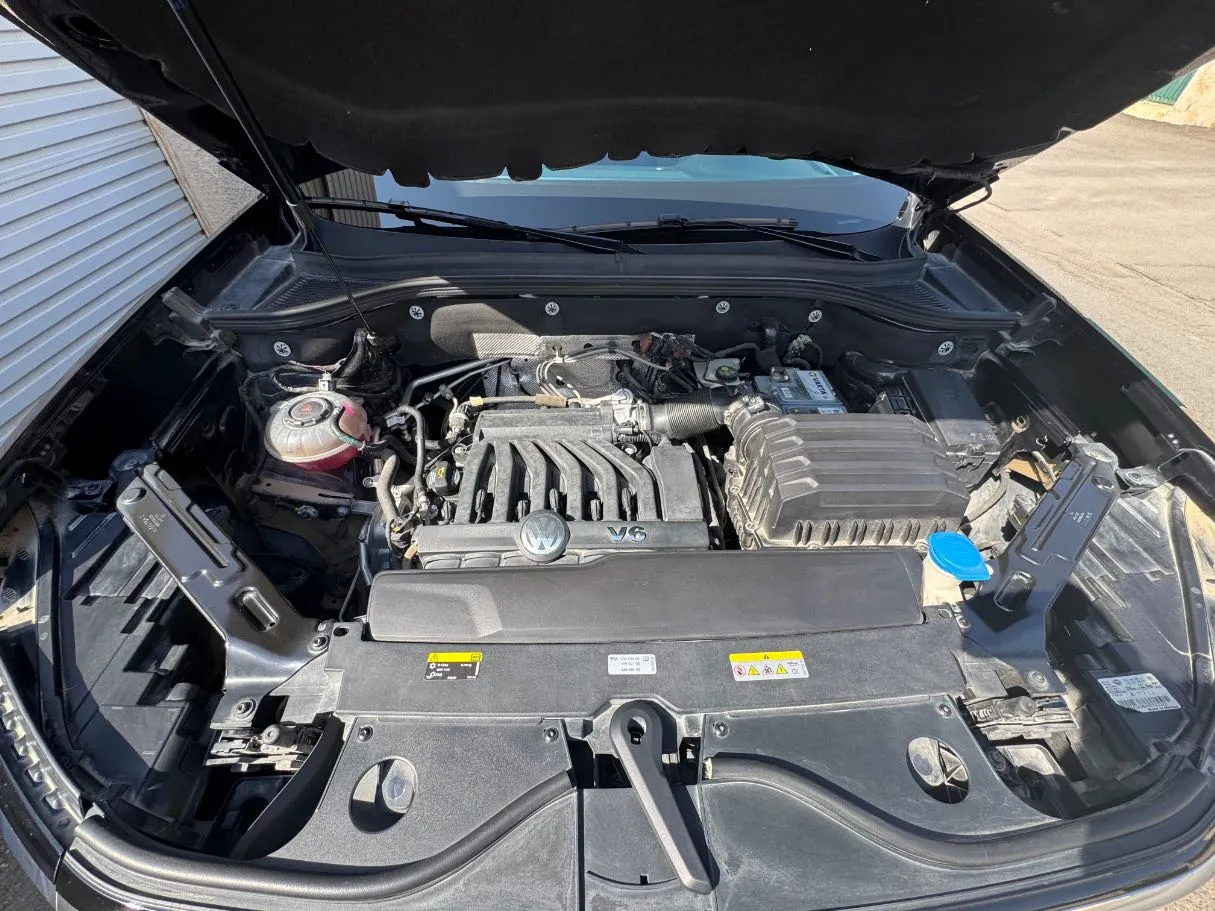 Car image 29