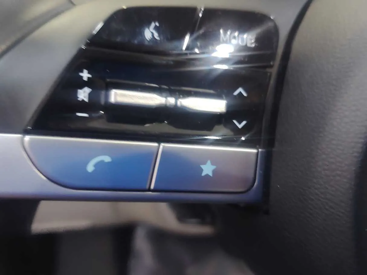 Car image 31