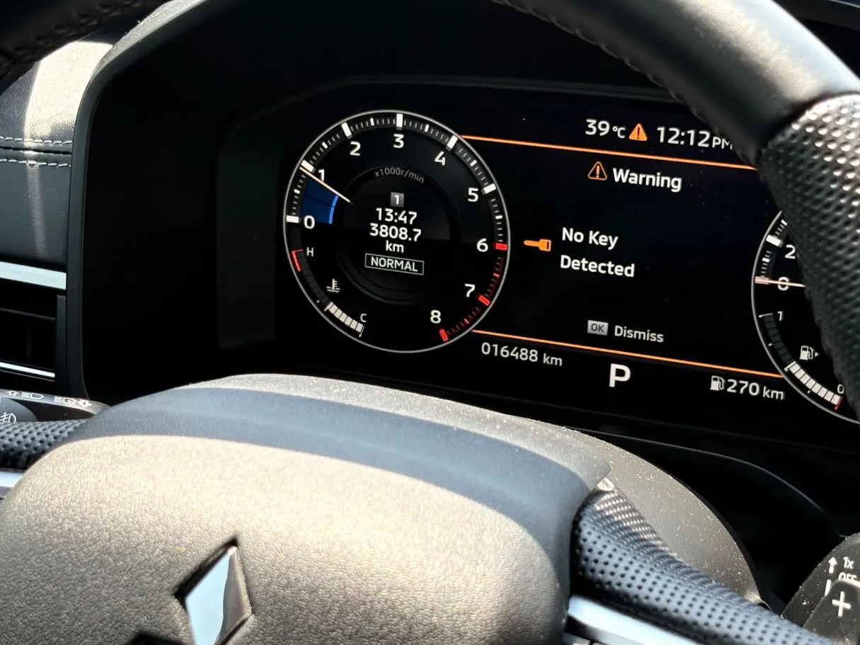 Car image 25