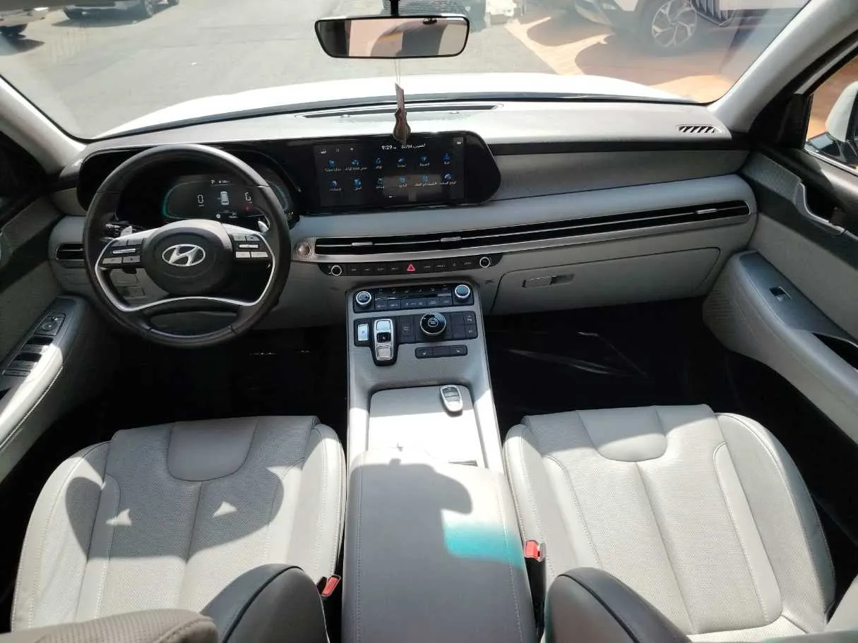 Car image 21