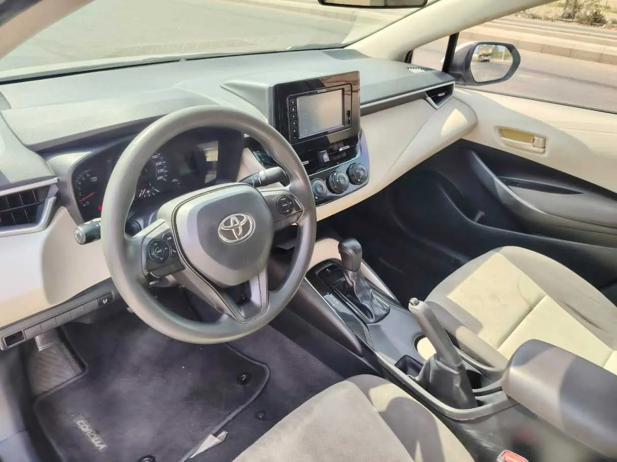 Car image 13
