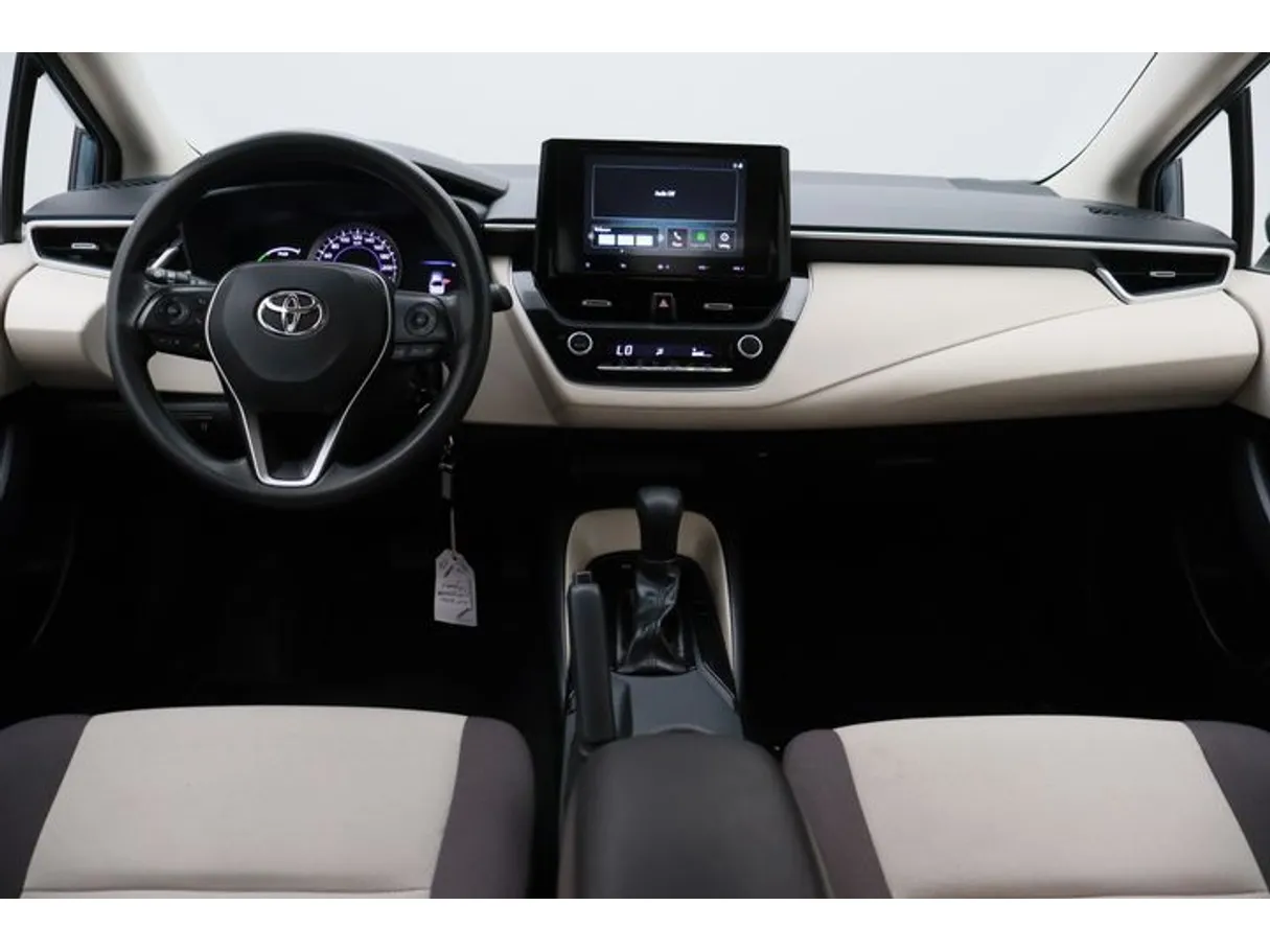 Car image 14