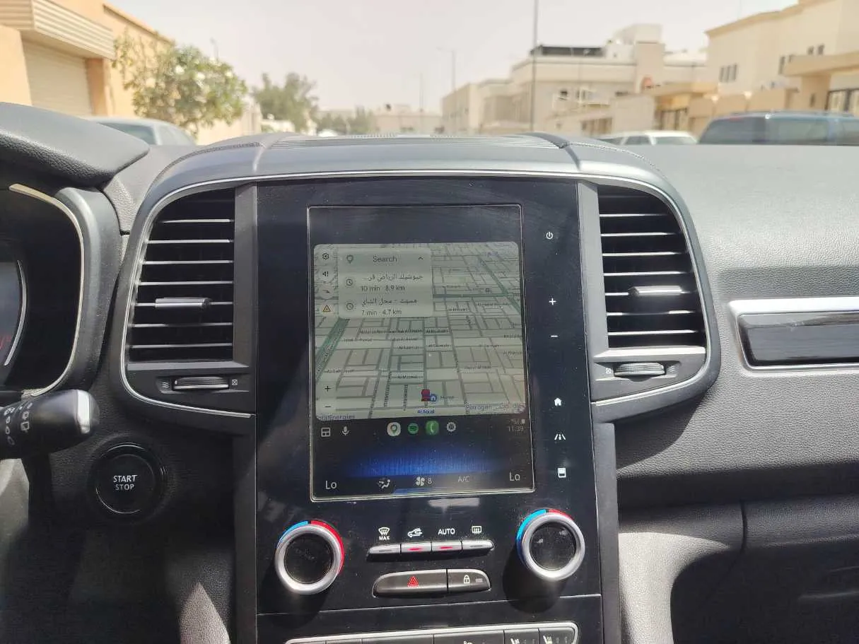 Car image 19