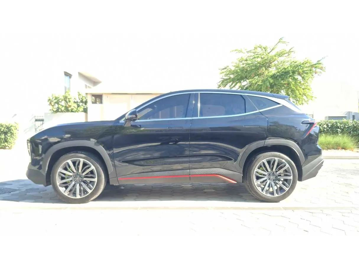 Car image 8
