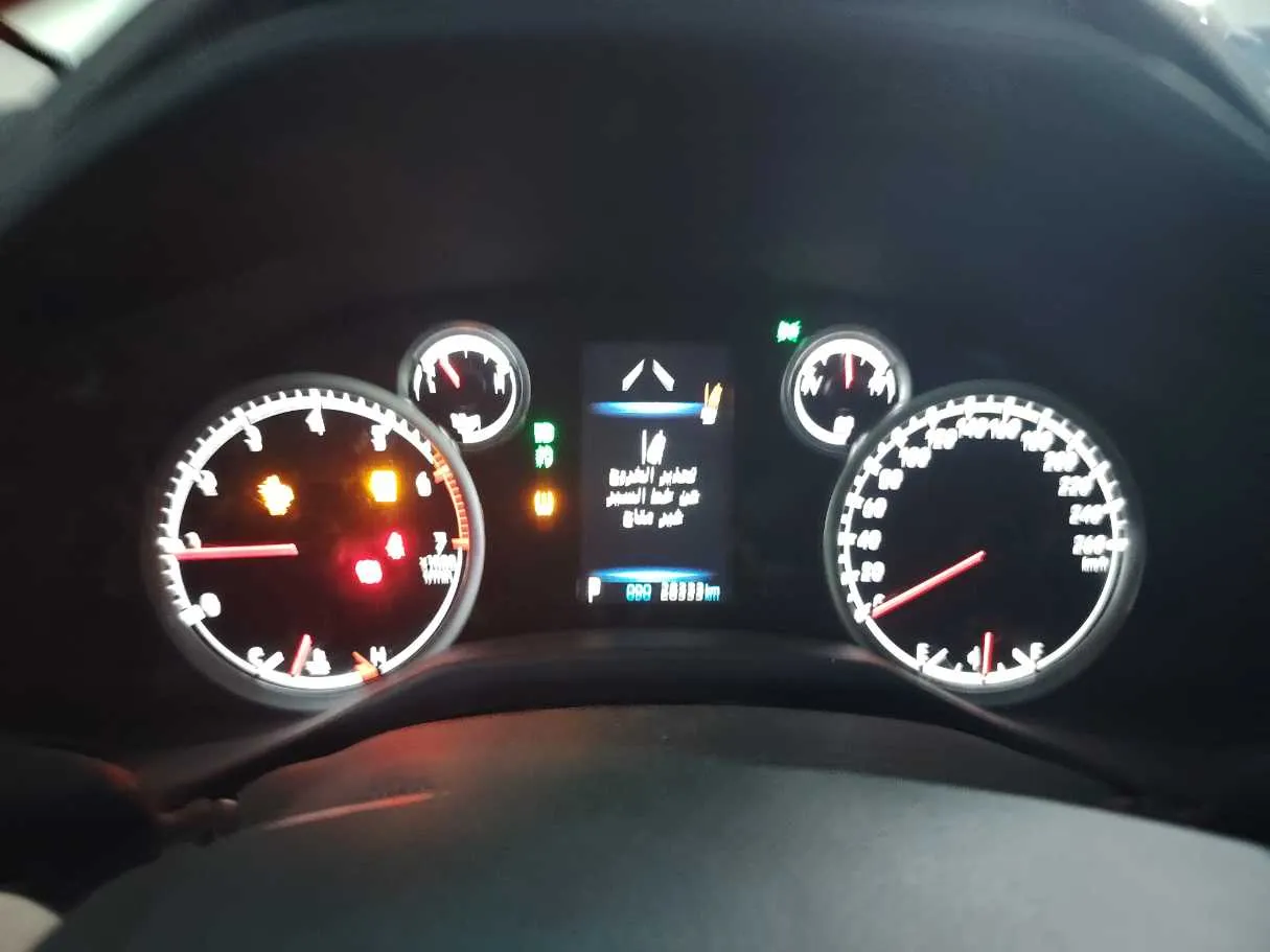 Car image 24