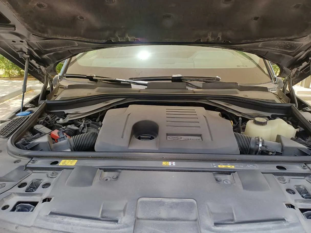 Car image 21