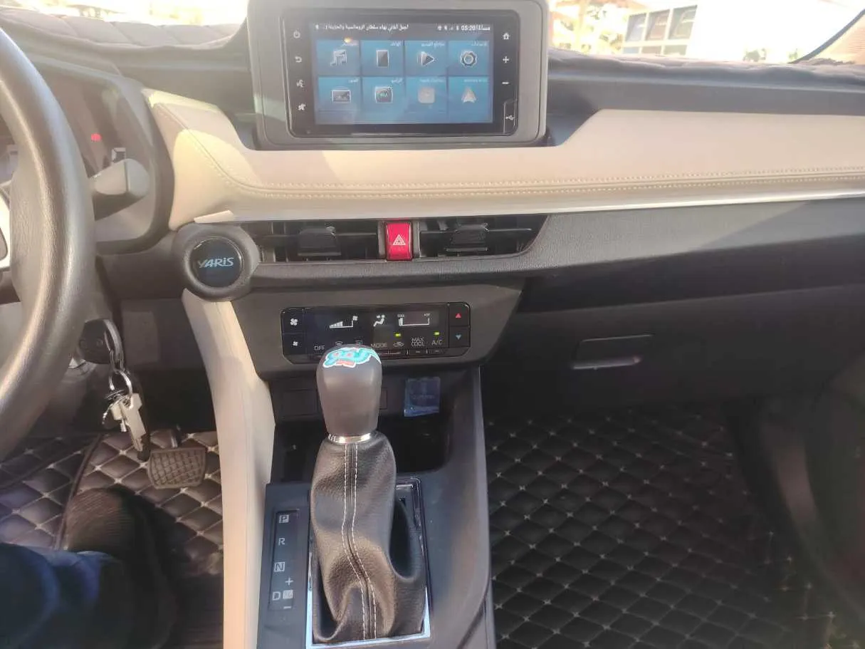 Car image 20
