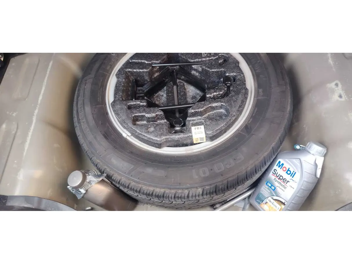 Car image 25