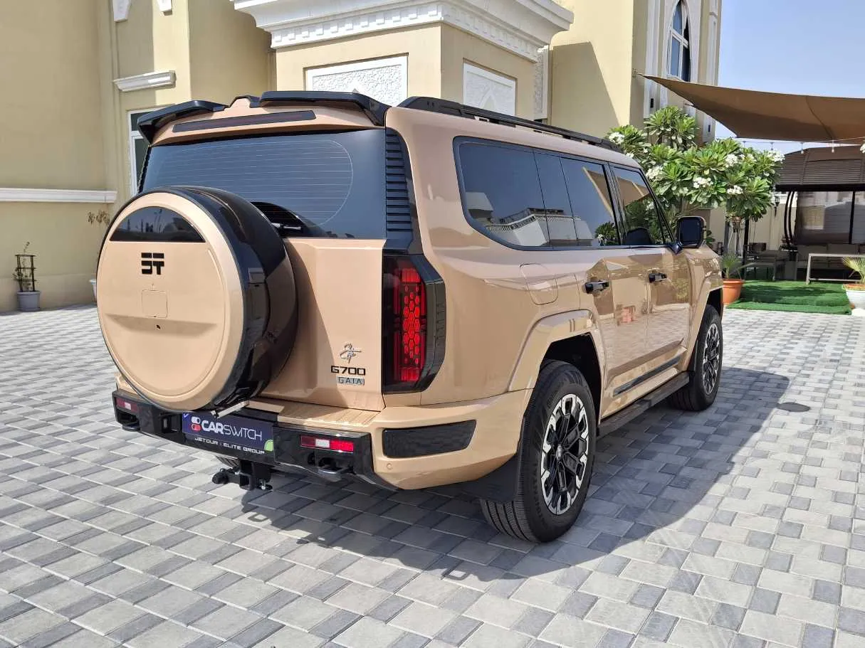 Car image 7