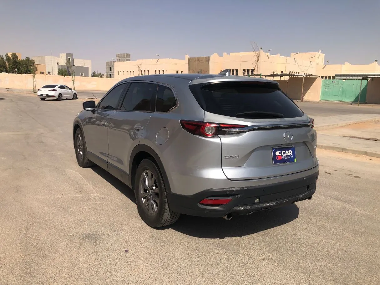 Car image 7
