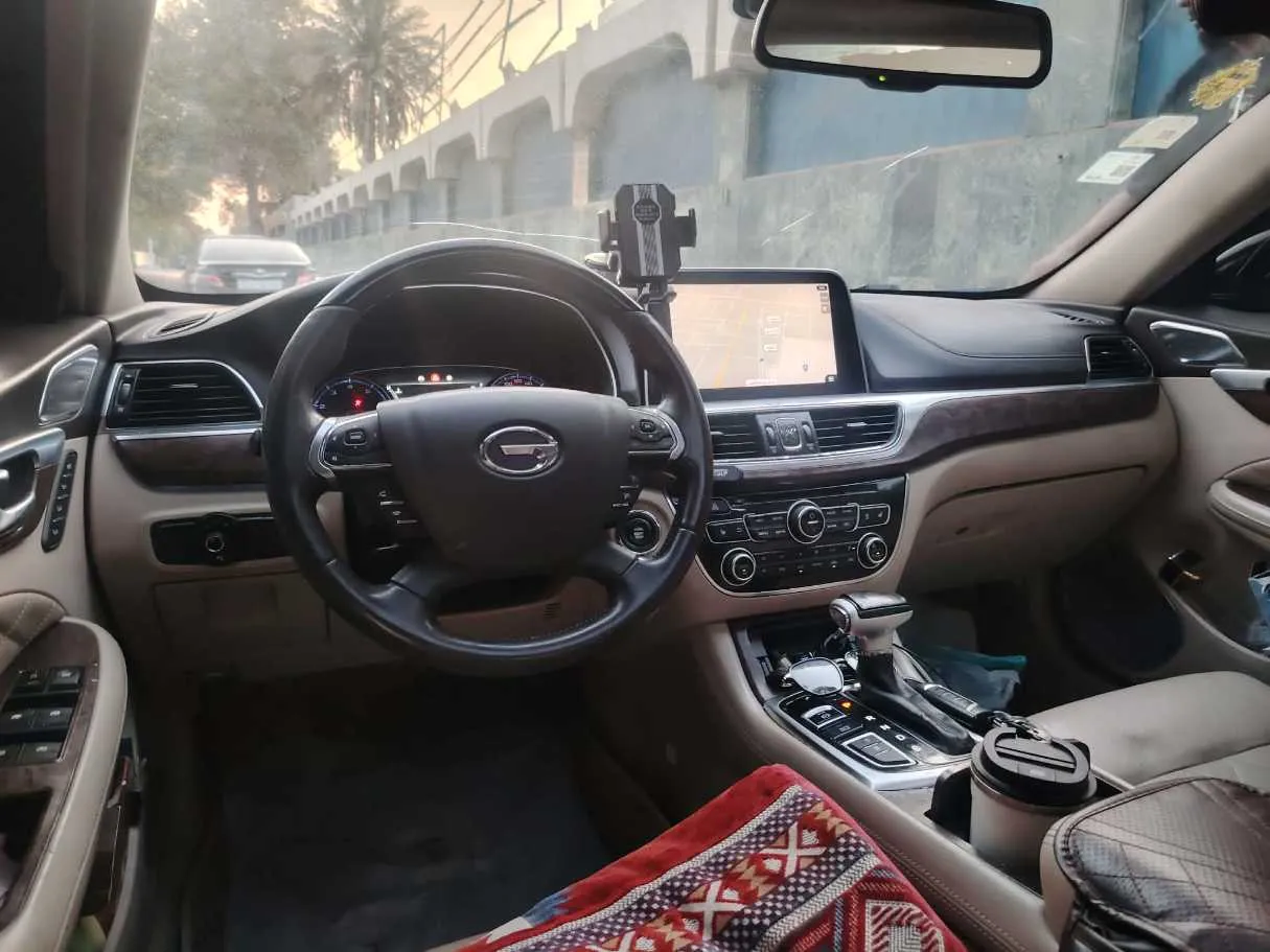 Car image 23