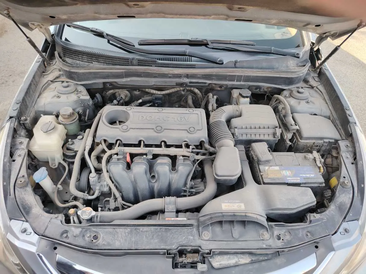 Car image 36