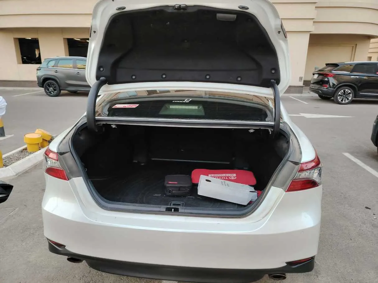 Car image 31