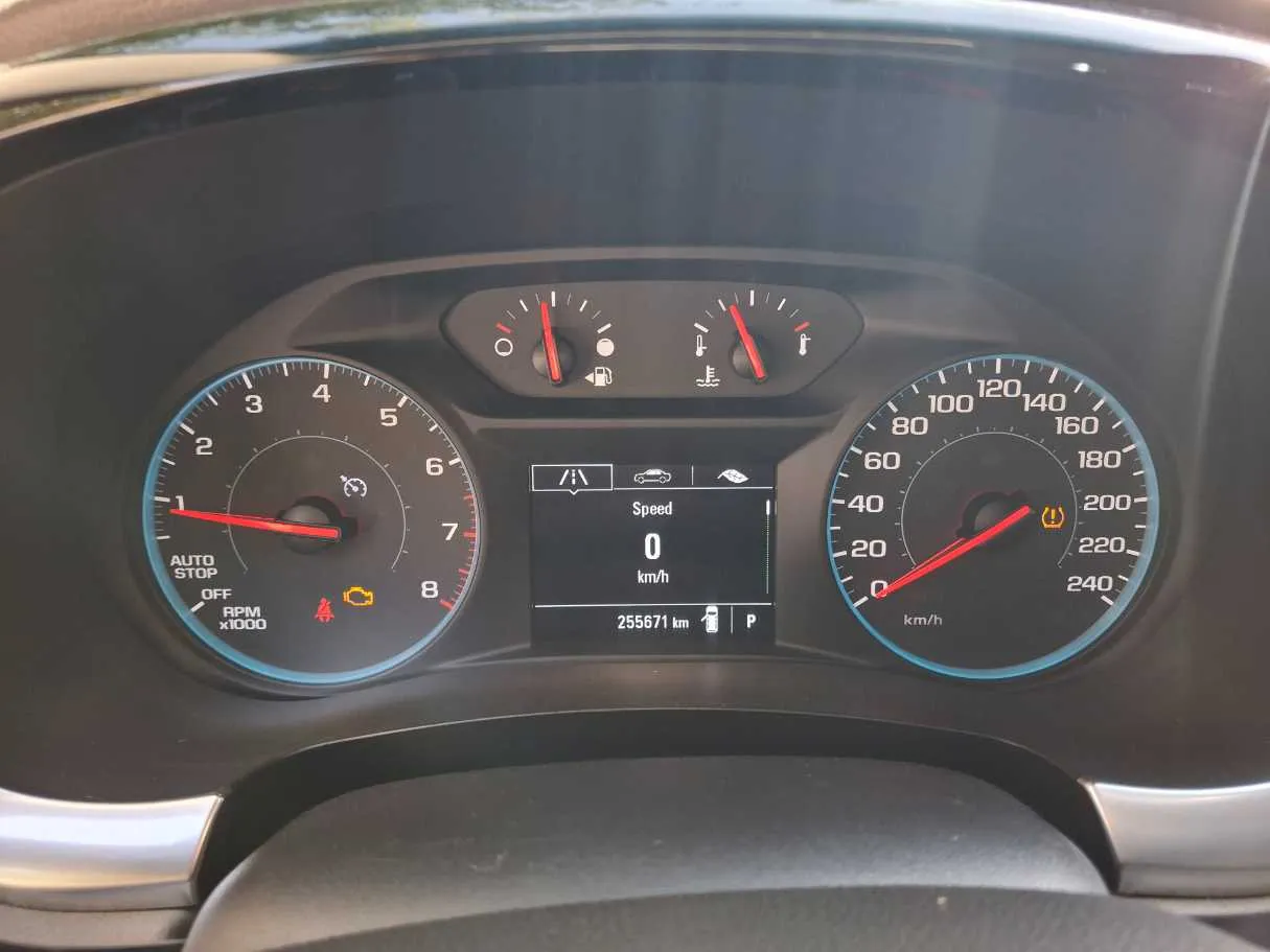 Car image 19