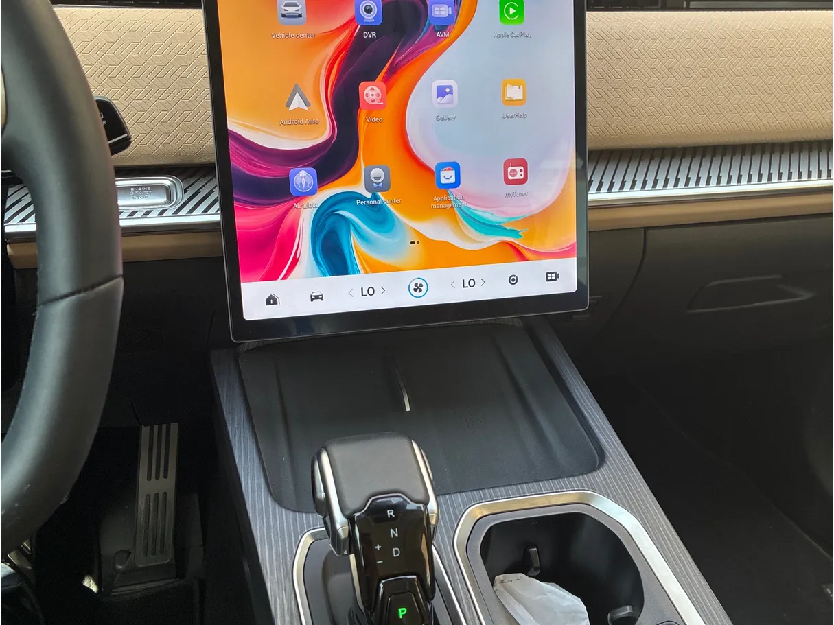Car image 7