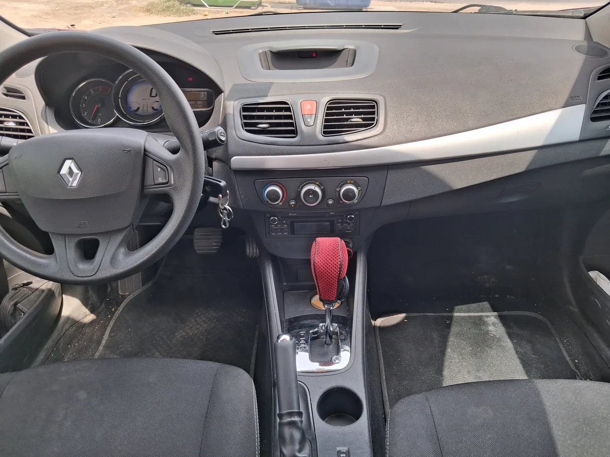 Car image 16