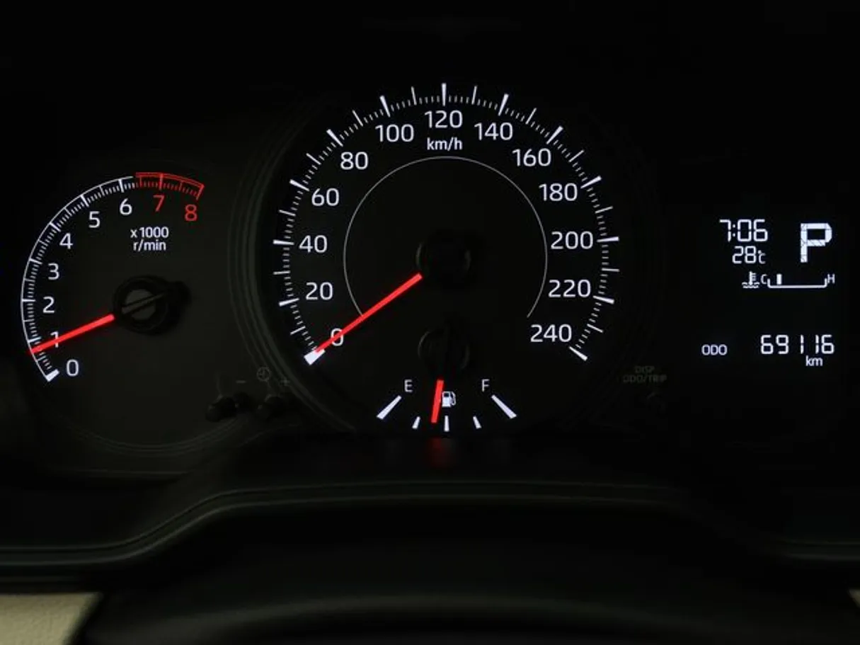 Car image 6