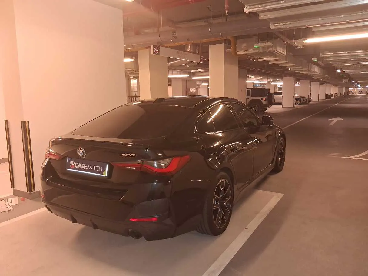 Car image 5