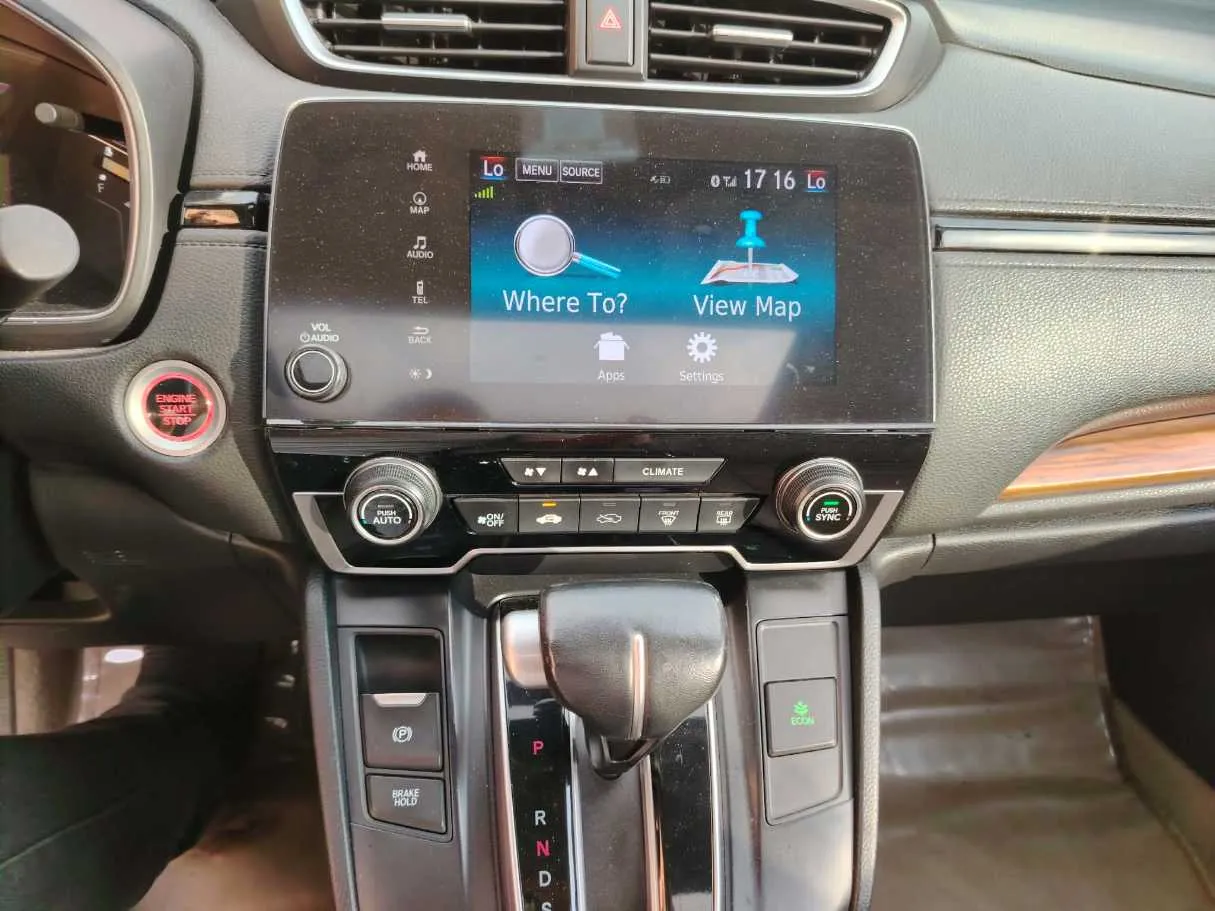 Car image 26