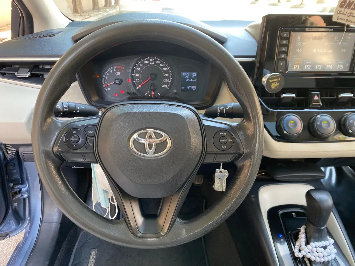 Car image 17
