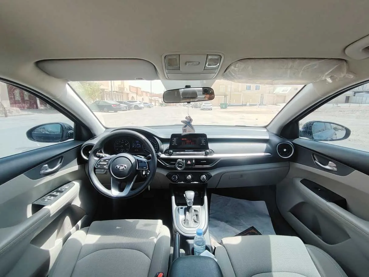 Car image 18