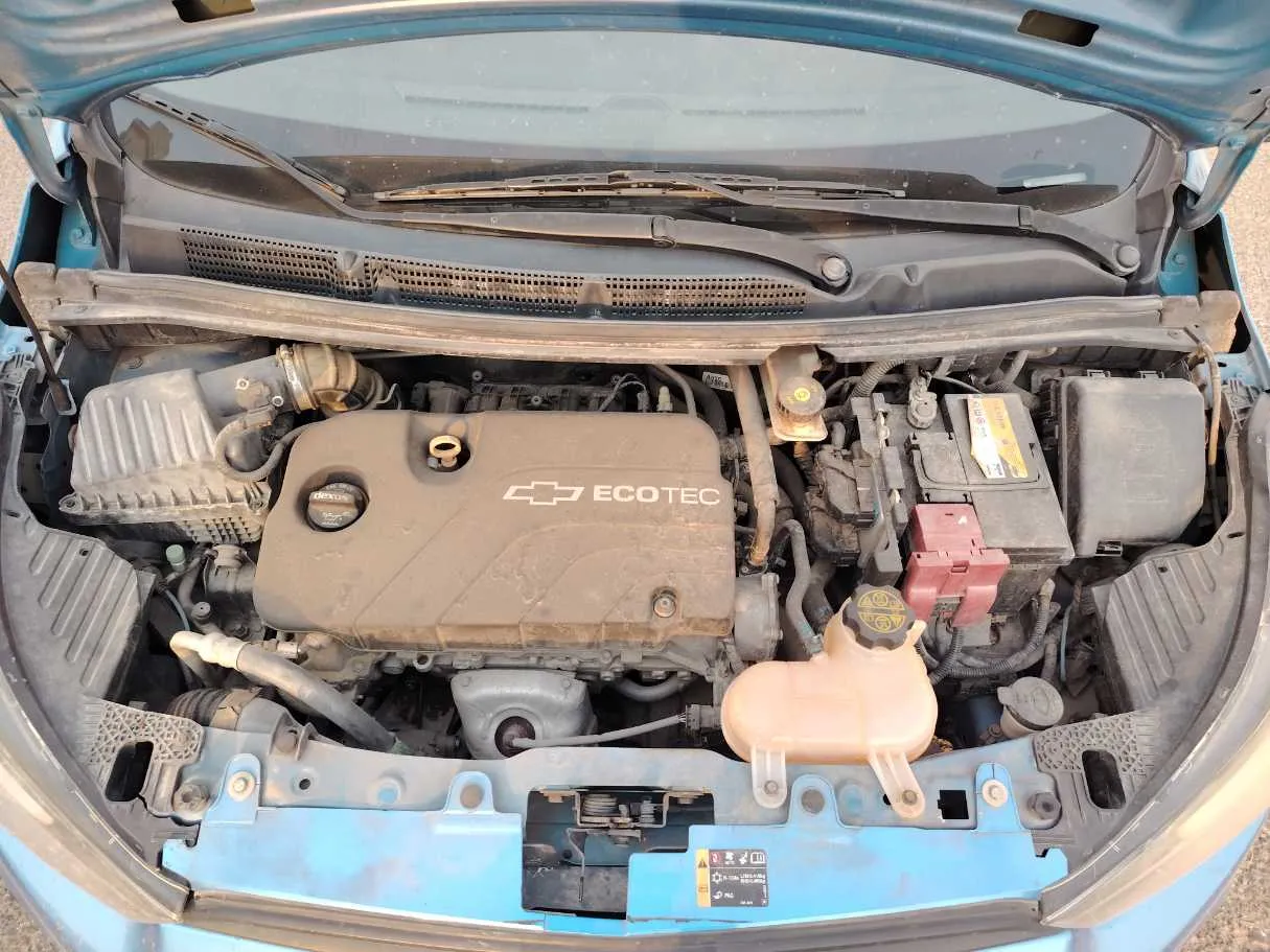 Car image 27