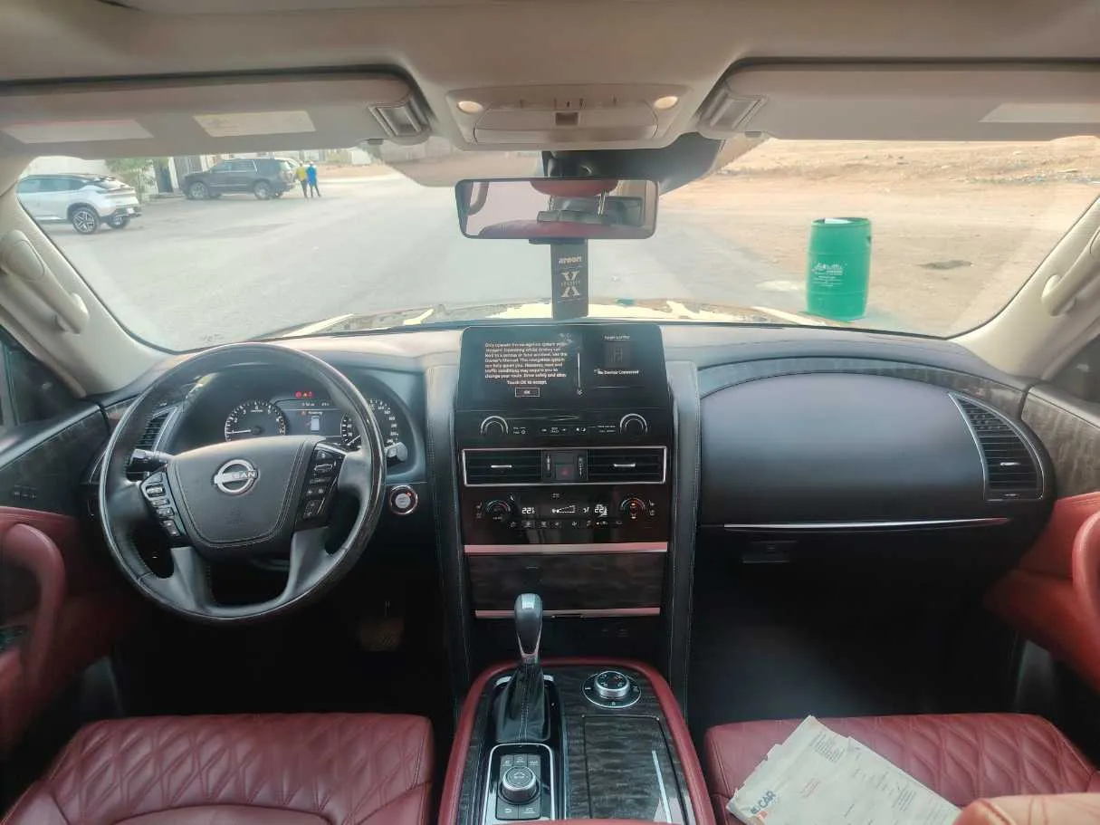 Car image 20