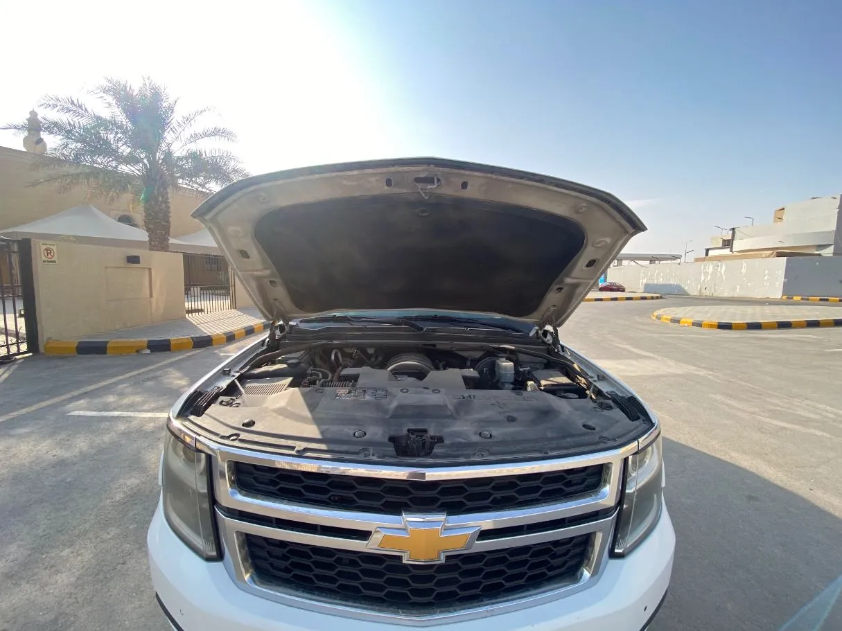 Car image 24