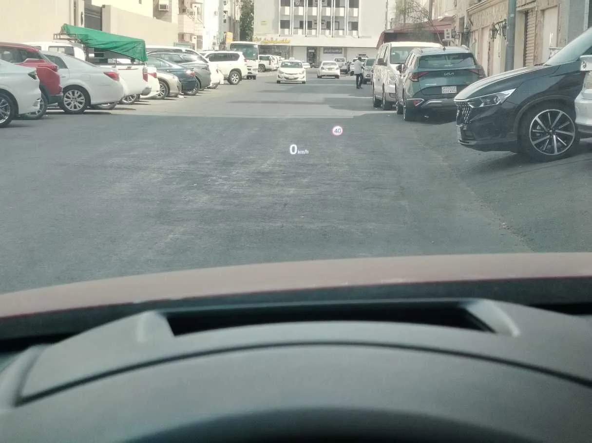 Car image 35