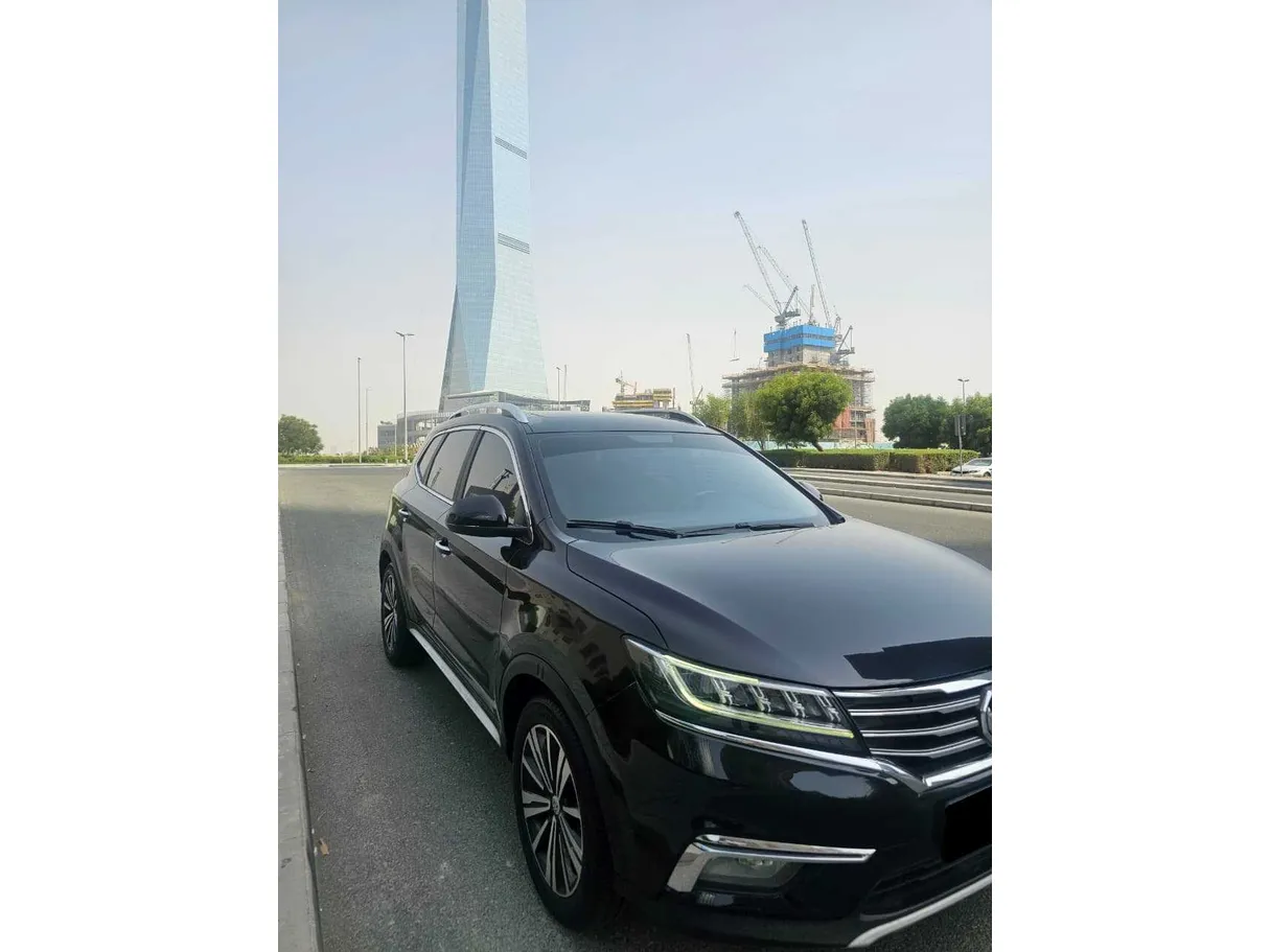Car image 7