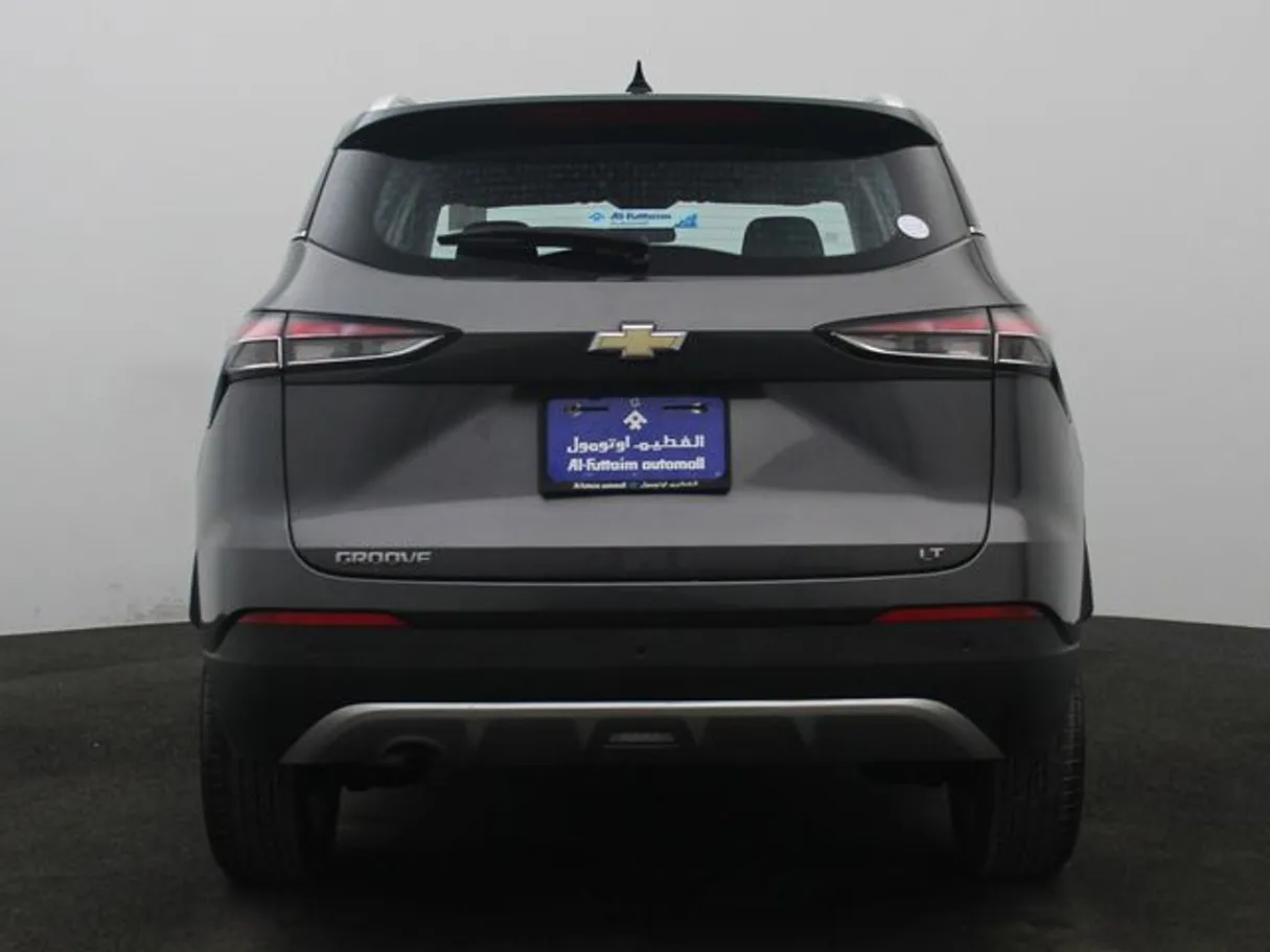 Car image 12