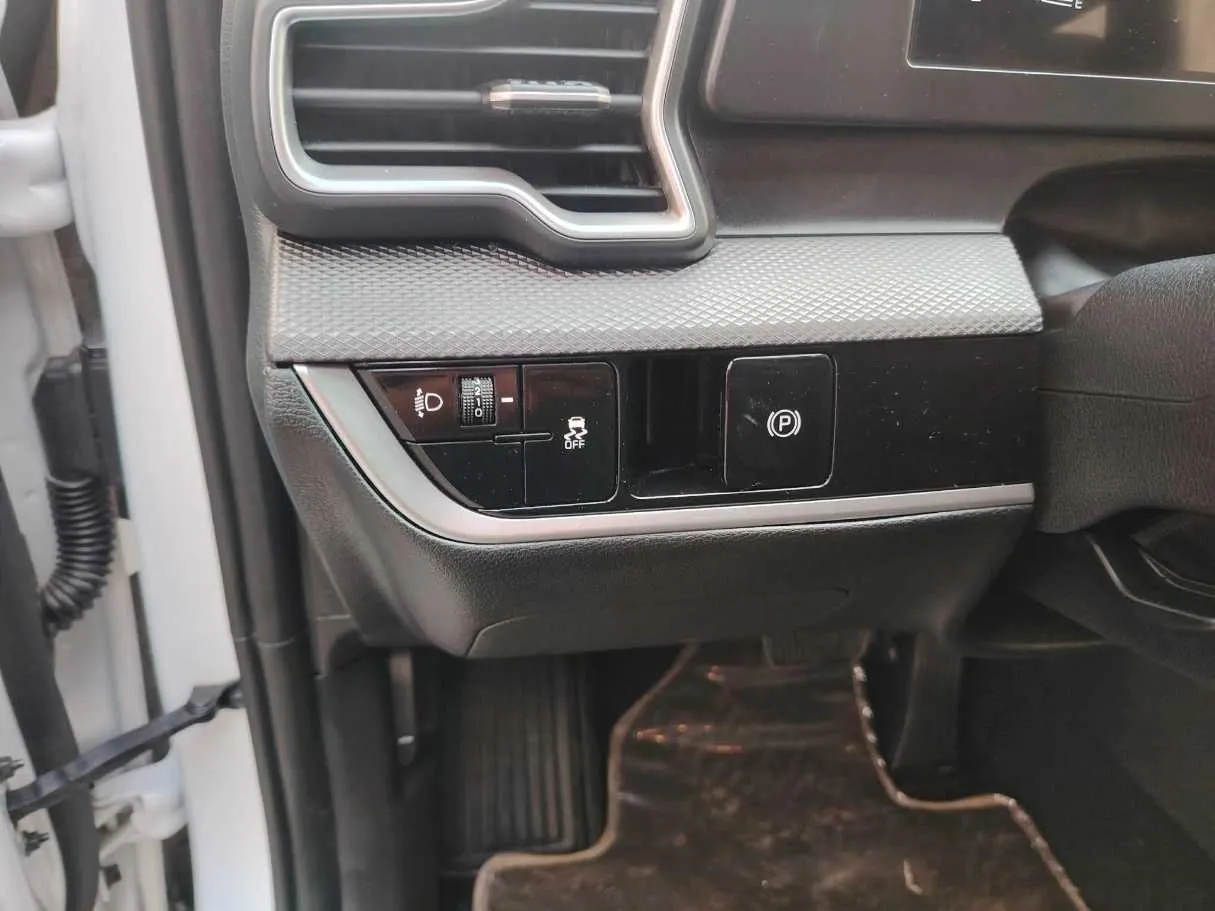 Car image 41