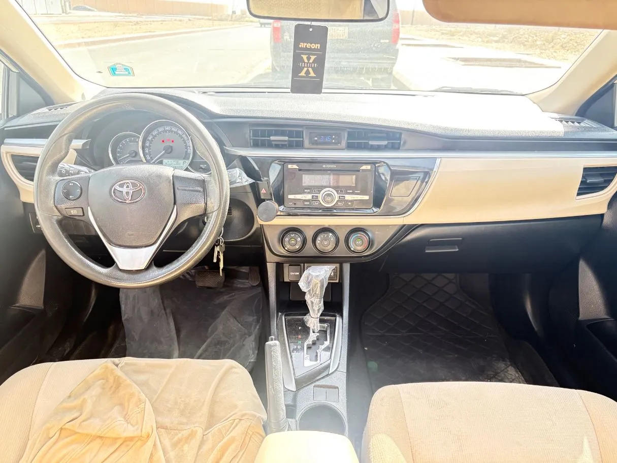Car image 18
