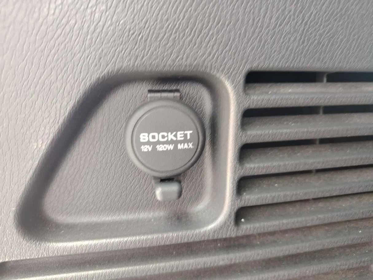Car image 29