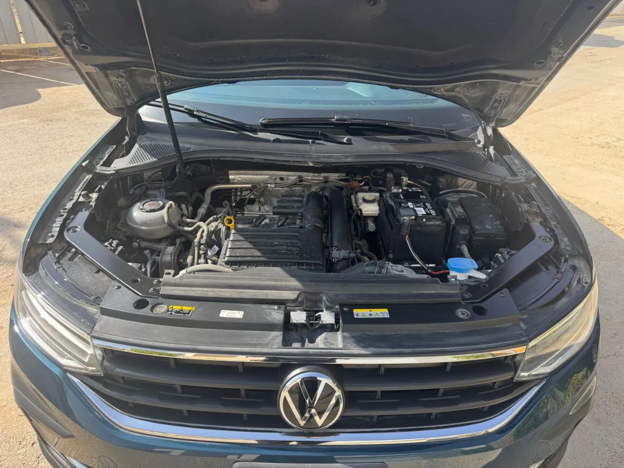 Car image 22