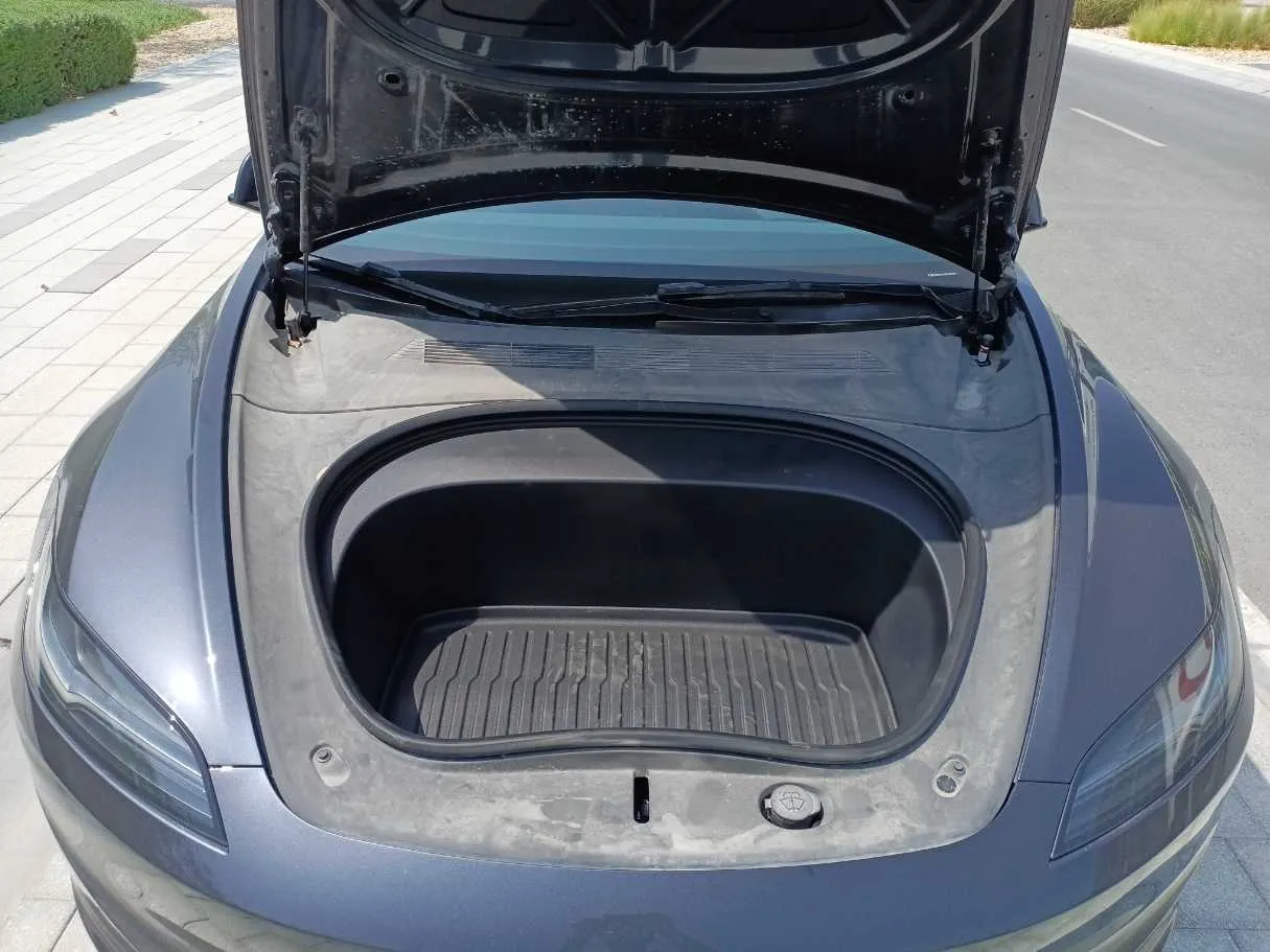 Car image 24