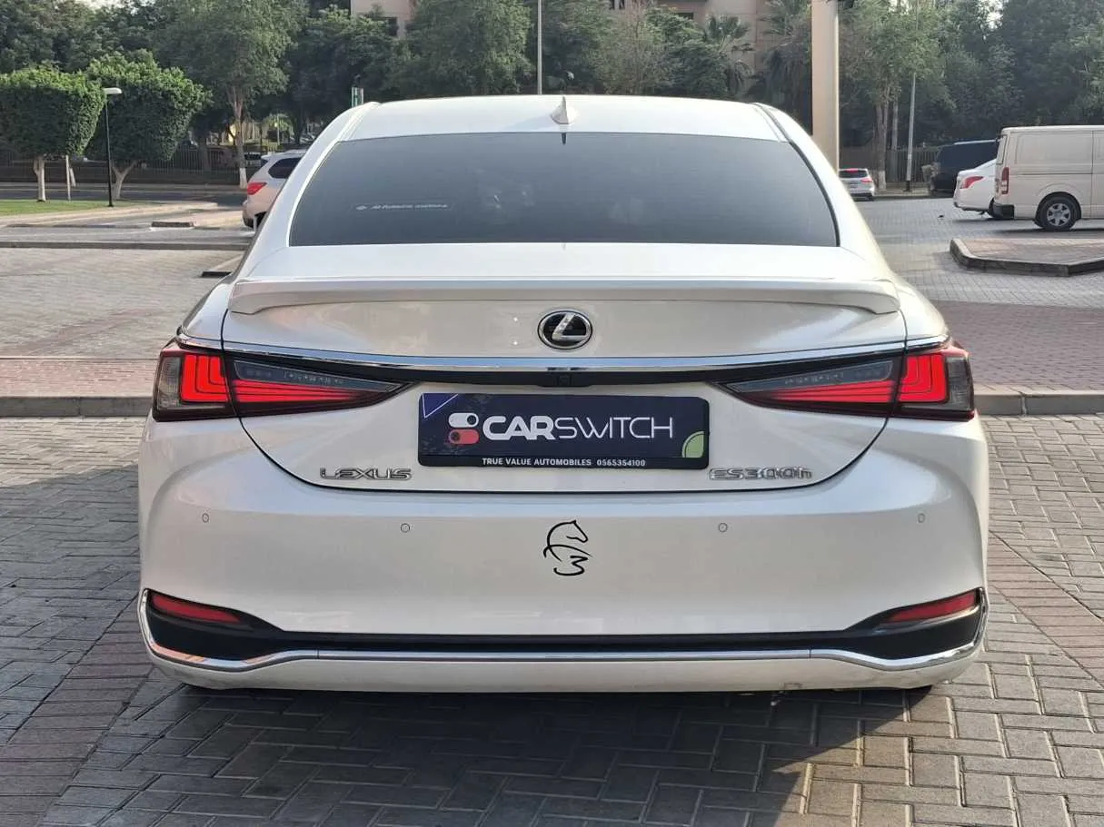 Car image 6