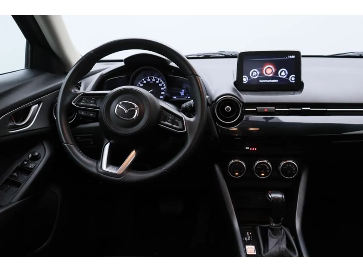Car image 15